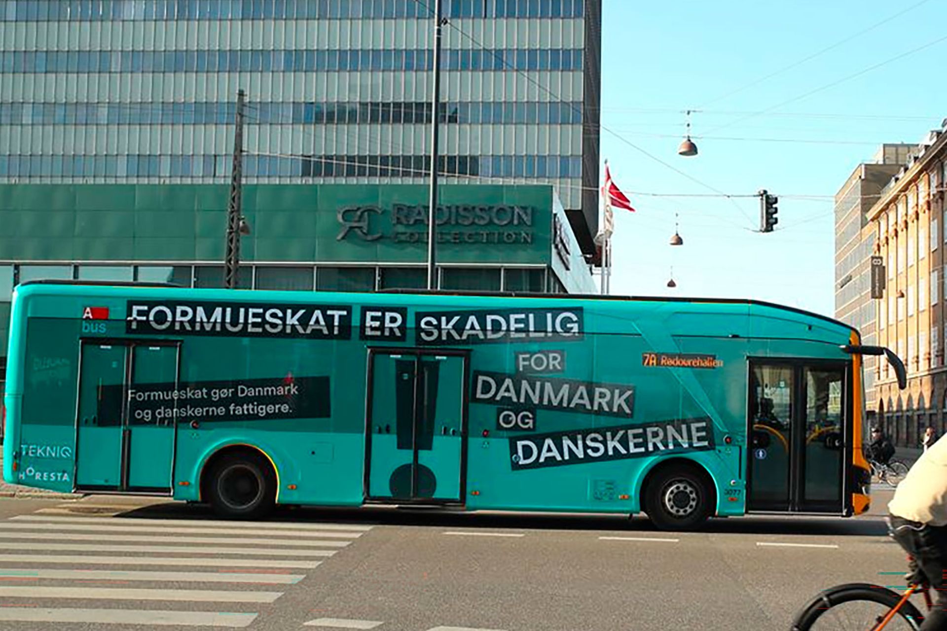 Formueskat Kampagne På Bus